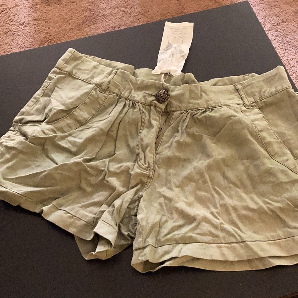 Woman’s shorts